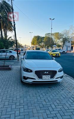 هیوندای ازێرا